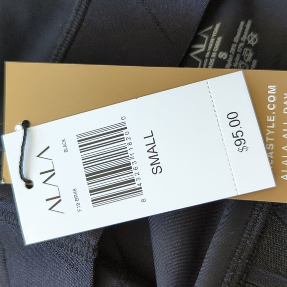 ALALA Eclipse Bra in Black - Picture 15 of 16